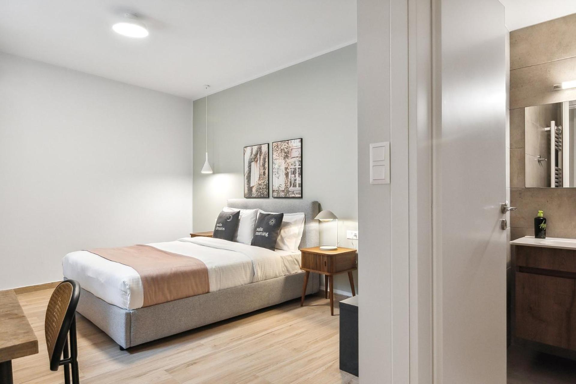Limehome Athens Solonos City Center Room photo